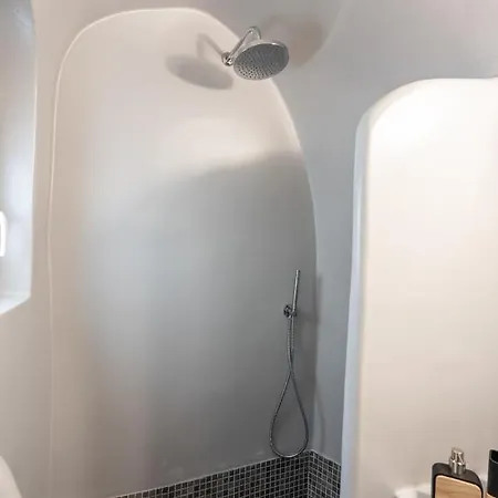 Kastro Cave House 度假居 Pýrgos