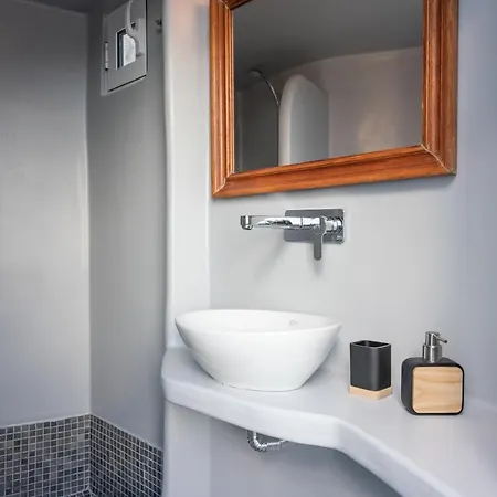 Kastro Cave House 度假居 Pýrgos