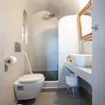 Kastro Cave House