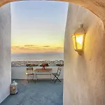 Kastro Cave House