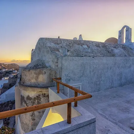 Holiday home Kastro Cave House *
