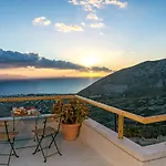 Tatil Evi Kastro Cave House Pýrgos