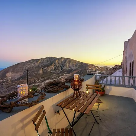 Kastro Cave House