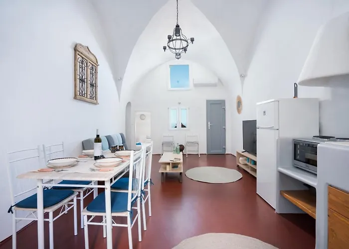 Kastro Cave House Ferienhaus Pýrgos